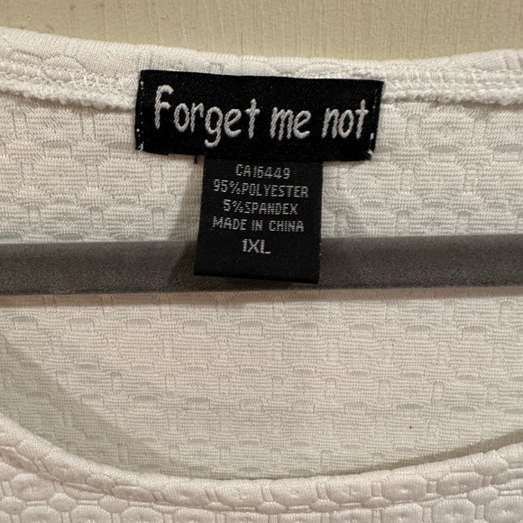 White Ribbed Boxy Sleeveless Tank Top - Picture 2 of 3